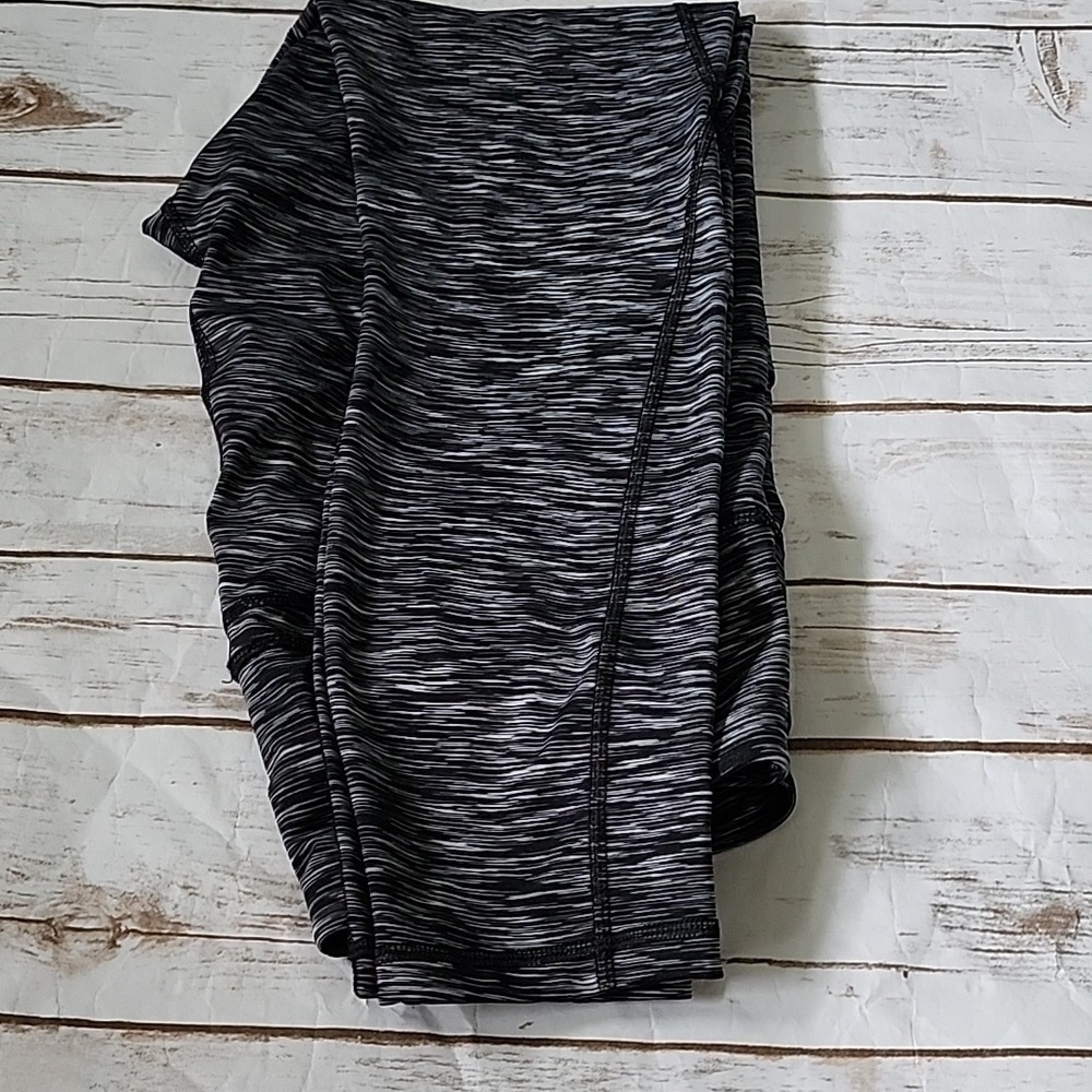 Phisockat Space Dye Black High Waist Yoga Pants with Pockets and Tummy Control - Picture 6 of 12